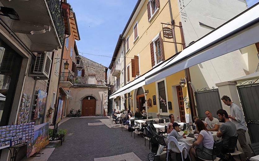 rooms-lazise